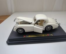 Bburago 1/24 Jaguar XK 120 Coupe