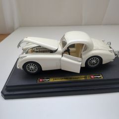 Bburago 1/24 Jaguar XK 120 Coupe