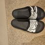 lacoste slidders Image 2