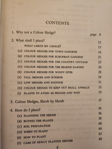 Colour Hedges. By J.l. Beddal.n.d.h. Published By The Gardening  Book Club London. First Editions  1953. Hardback In Good Condition. 36.
