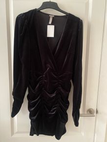 H&M Black velvet dress size small
