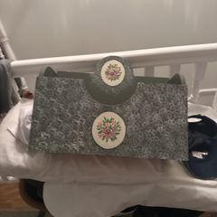 Magazine holder
