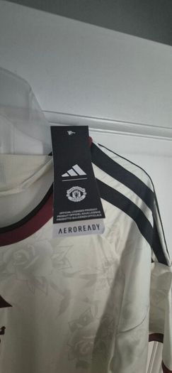 Man U Away Jersey 26/27