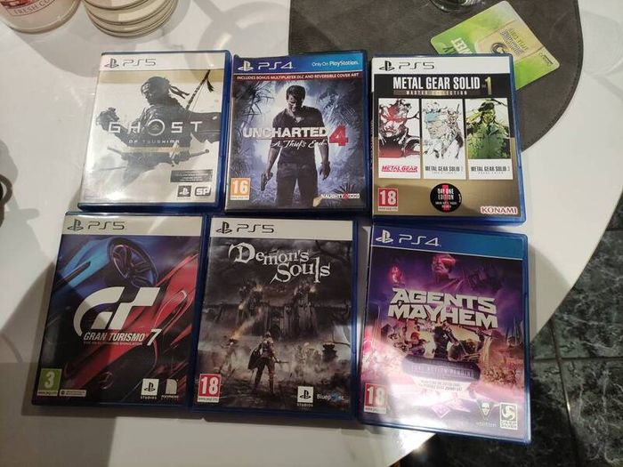 PS5 Disc Edition (Midnight Black + White Plates) + 6 Games + Matching Midnight Black Controller