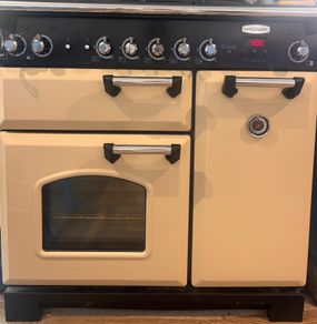 Cream Rangemaster Kitchener 90cm Dual Fuel Range Cooker