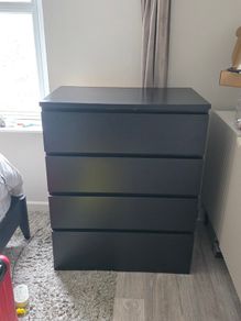 Ikea Malm 4 drawer chest of drawers.