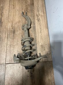 Audi A4 B8 2009 2.0 Tdi Diesel Front Shock Absorber