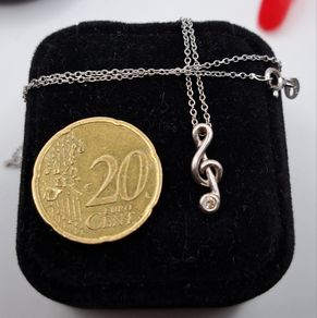 9ct white gold treble clef pendant necklace