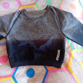 ladies legging and crop top. Gym Shark. Size small