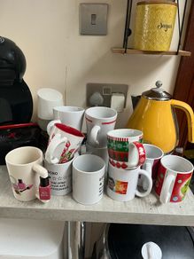 mugs