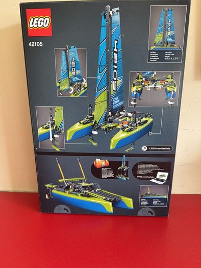 New sealed lego catamaran boat 42105