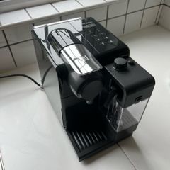 DeLonghi Nespresso Lattissima Touch EN560