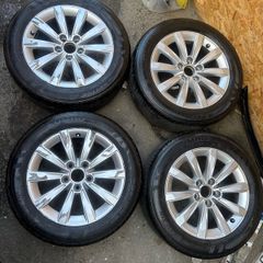Alloy Wheels with Tyres