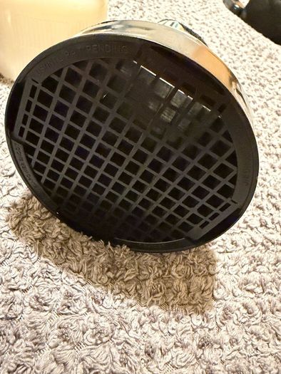 flash diffuser     Gary Fong Lightsphere