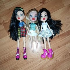 Bratz dolls