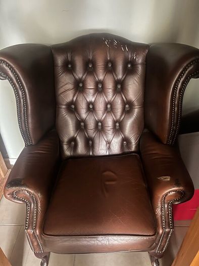 Fabulous chesterfield set