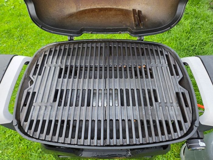 Weber Q2200n