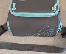 Munchkin travel booster seat