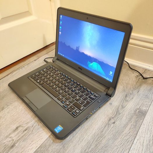 Dell Laptop intel i5 Ram 8 GB HDD 500GB windows 10 Pro