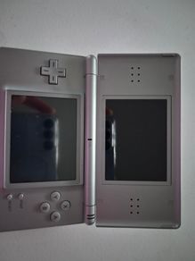 Nintendo DS Lite