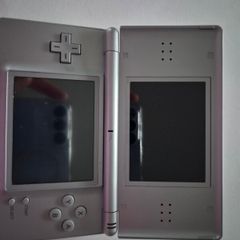 Nintendo DS Lite