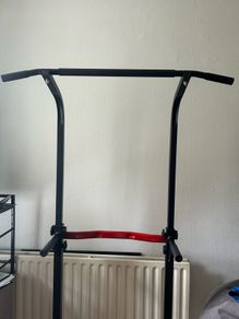 pull up bar and dips