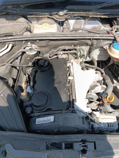 Breaking audi A4 b7 2007 2.0tdi blb