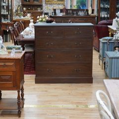 Antique Mahogany Chest of Drawers