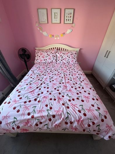 Double bed frame