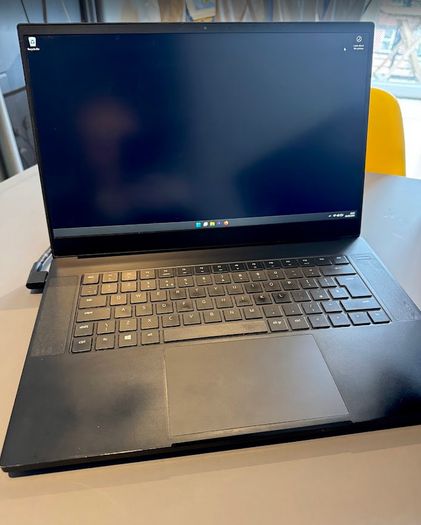 Razer Blade 15 (2019) for sale. Premium gaming laptop with upgrades