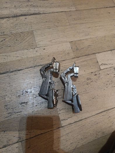 Pair of kitchen/wardrobe door 180 degree softclose hinges
