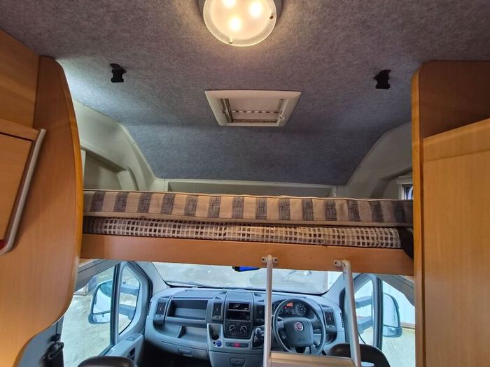 Camper