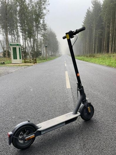 Xaoime Mi E Scooter W/Charger