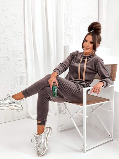 velor tracksuit amazing quality very soft