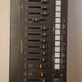 Donner Essential L1 Synthesizer Image 3
