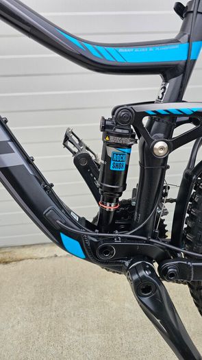 Giant Trance 3 size S full suspension bike