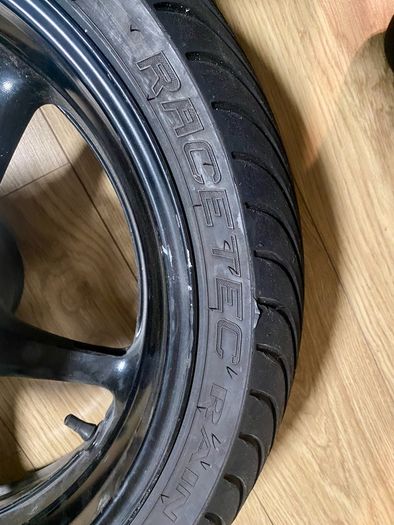 Metzeler Racetec Rain tyres 120 / 180