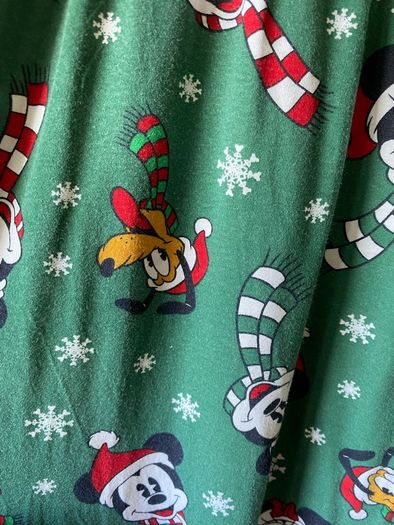 Disney Xmas Micky mouse pyjamas (22-24)