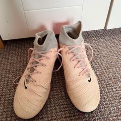 nike football boots