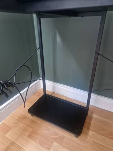 Desk with built in plugs
