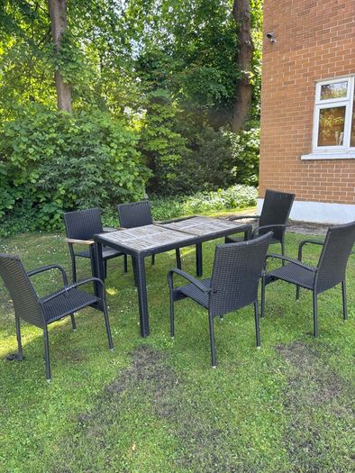 Six chairs on table 120