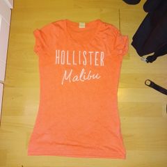Hollister t-shirt