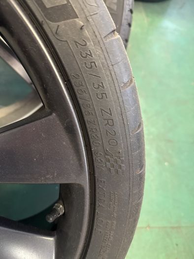 20" Tesla model 3 performance wheel (x1)