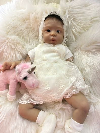 doll     Very cute reborn baby doll