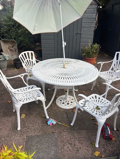 Free table and chairs
