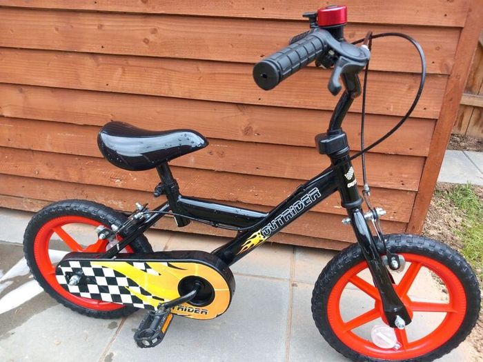 Kids outrider bike size 14 inch wheels