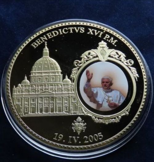 Pope Benedict XVI Vatican St Peters Gold plated commemorative XL size
