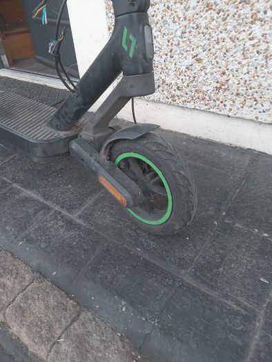 Loco electric scooter