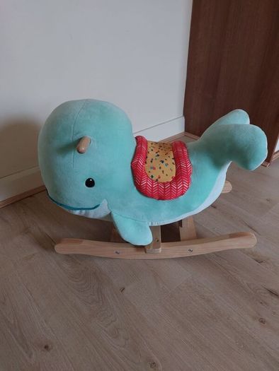 Rocking whale