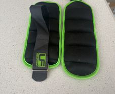 Ankle weights 1kg each